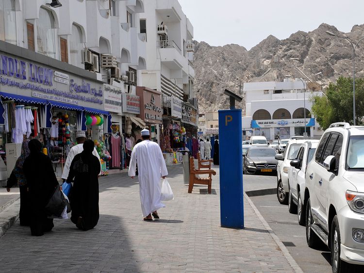 آیا می توان از طریق ویزای کاری به عمان مهاجرت کرد؟